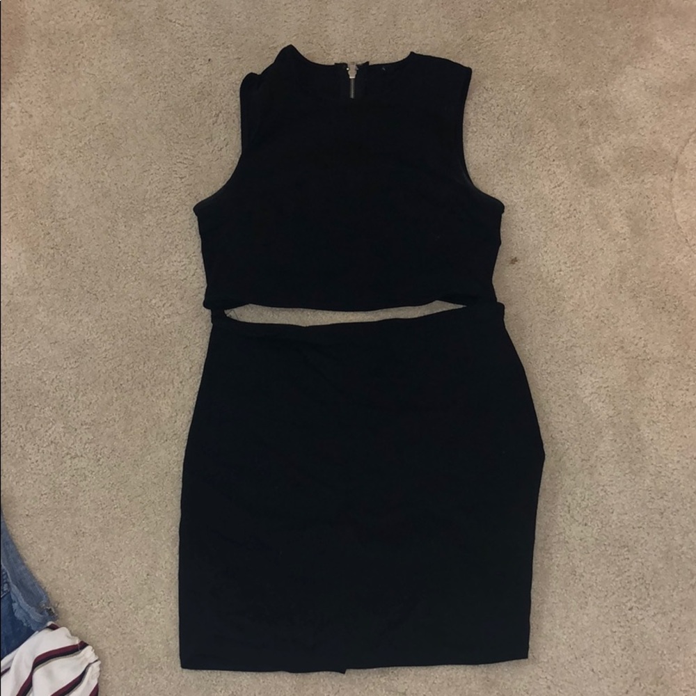 cut out body con zip dress